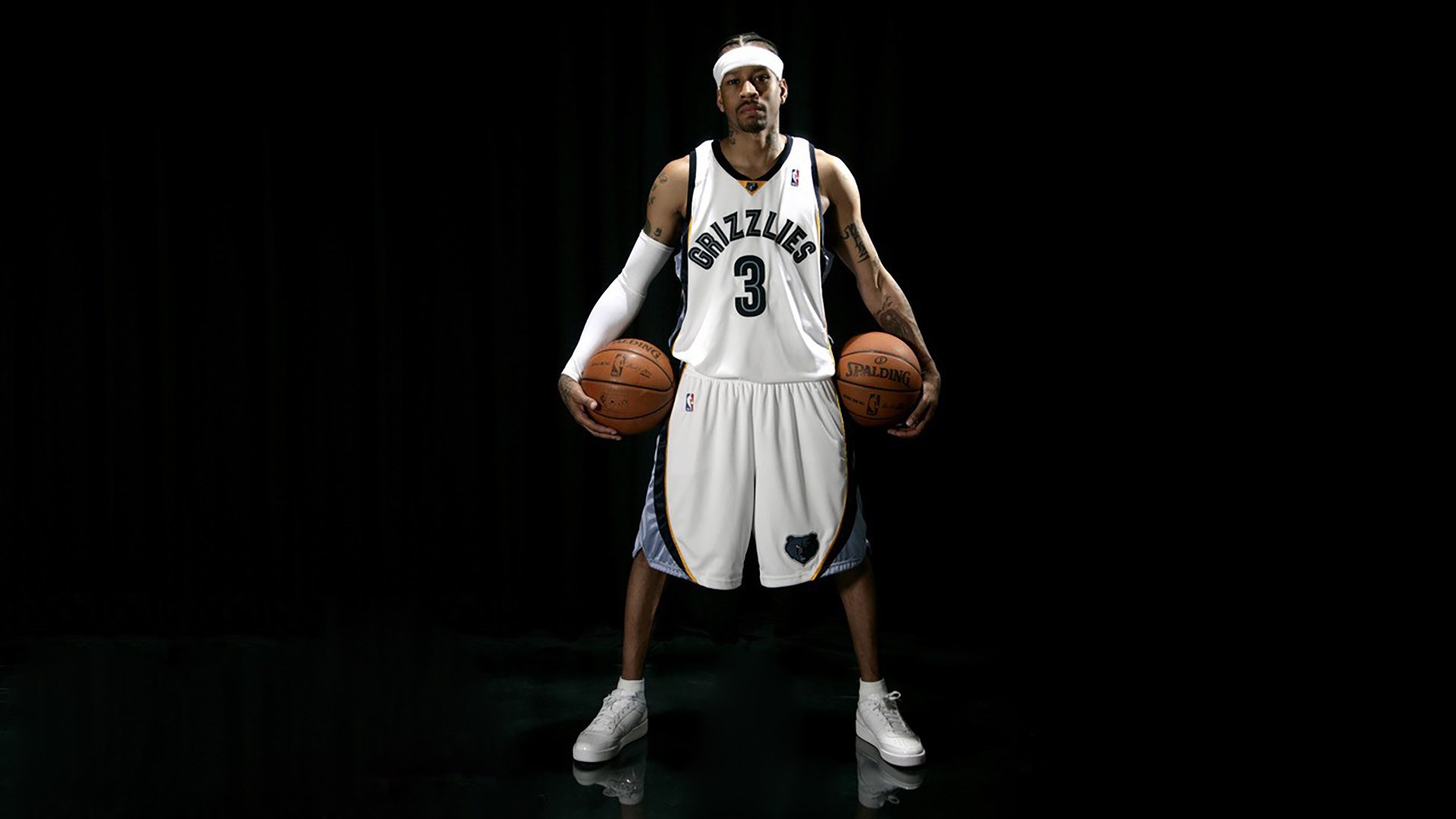 掘金小前锋赛后笑谈关键补防时刻，掘金队中锋